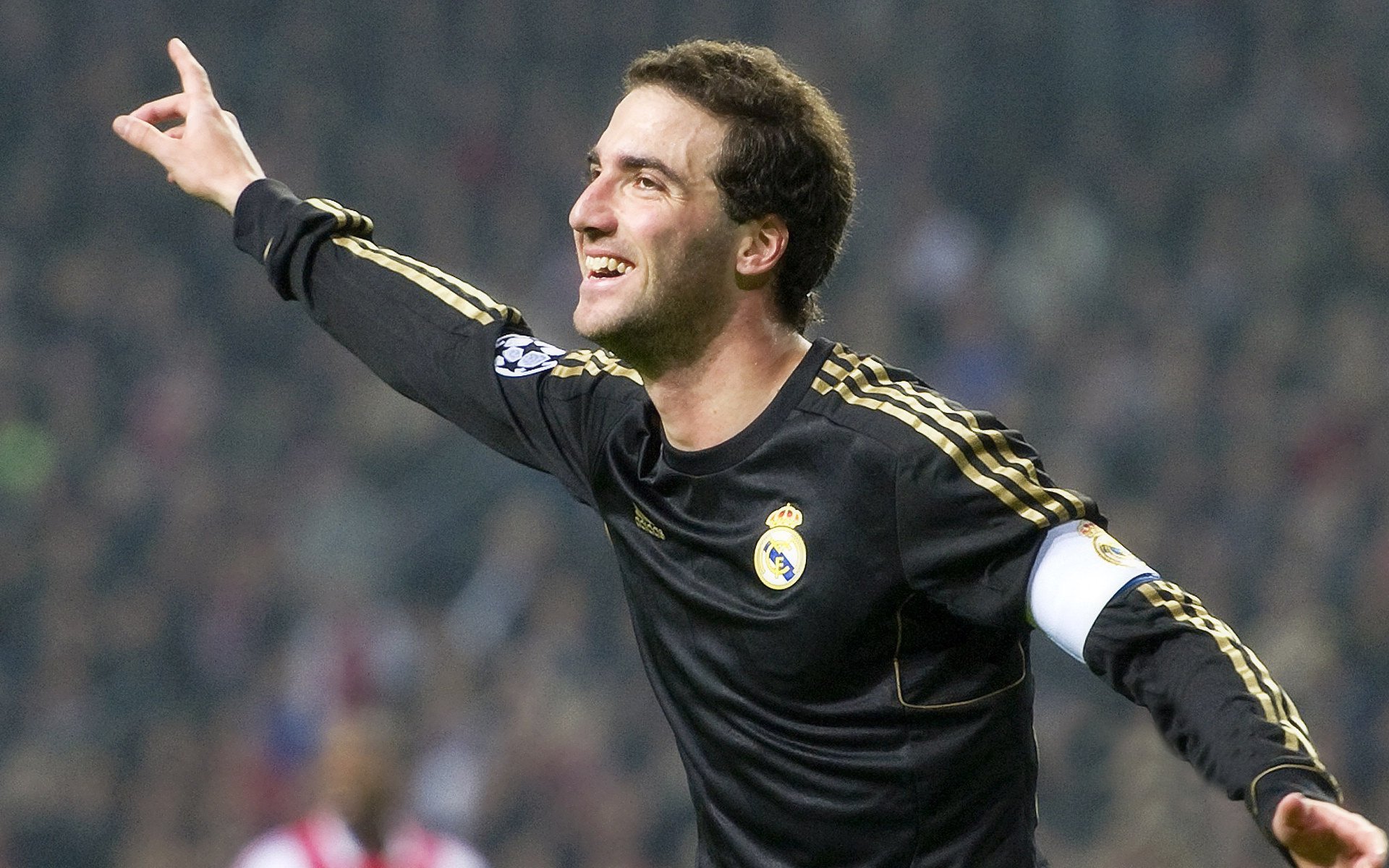 开云体育APP-_运动与慈善结合:跑步募捐传递温暖_,慈善跑步宣传语